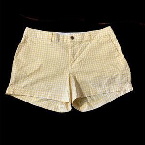 Old Navy Women’s Everyday Yellow Gingham Check Shorts.